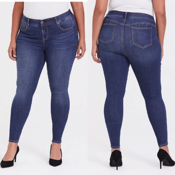 TORRID SZ 22 SKINNY DENIM JEANS